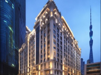 天仁酒店，上海中心地带的优雅与繁华