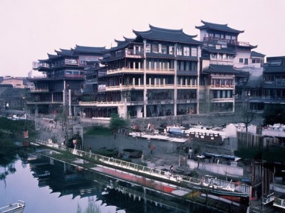 浙江省的文化之都——衢州的现代艺术与现代生活