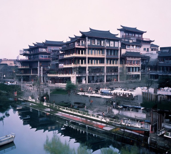 浙江省的文化之都——衢州的现代艺术与现代生活