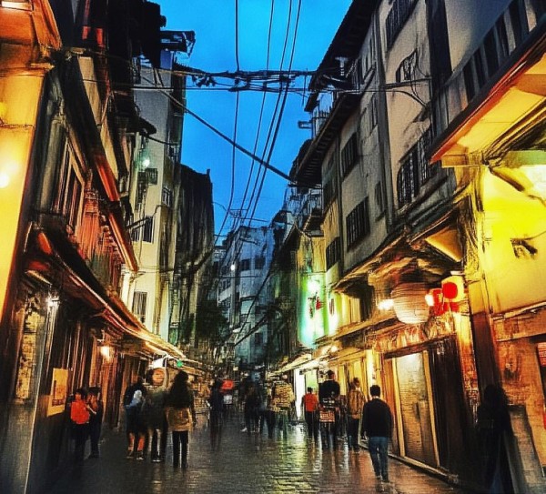 南昌黄冠酒店地址在哪里？