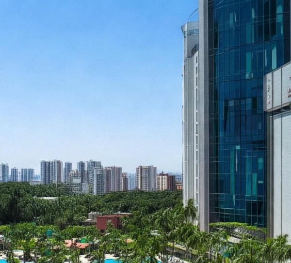 清水云天酒店位于深圳市大鹏区深南四村。