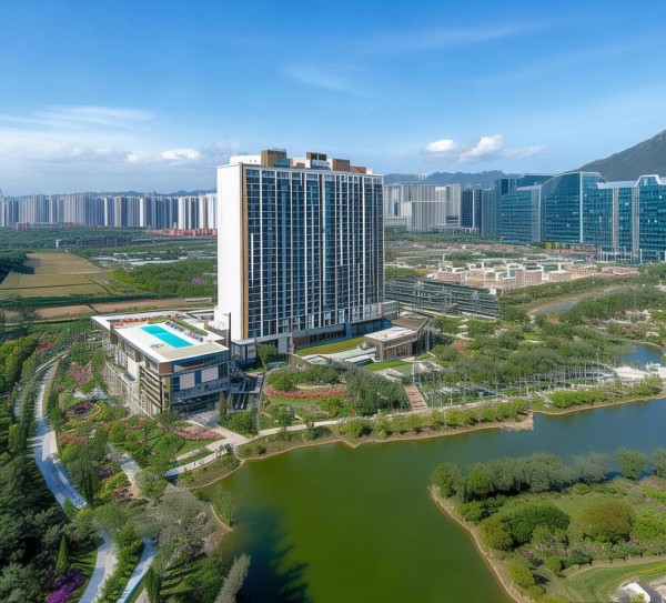 丽水国际大酒店地理位置优越，周边环境优美，设施齐全，适合商务与休闲。